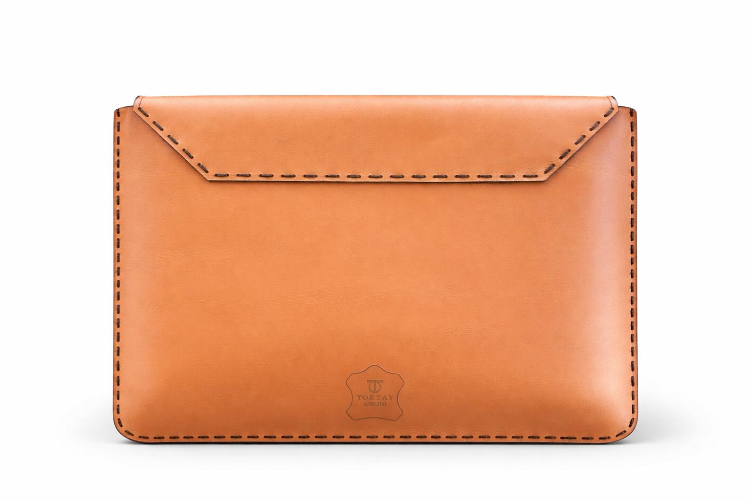 Lotus Bilgisayar Kılıfı 2